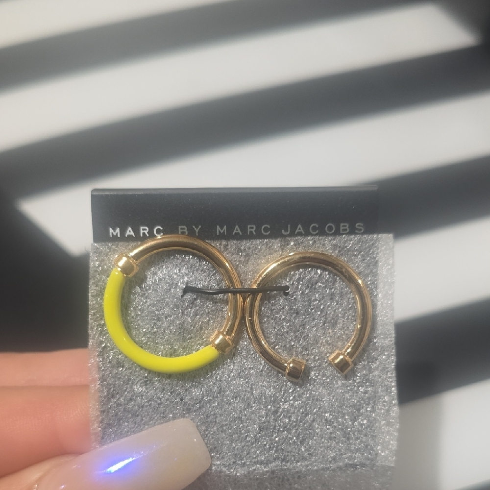 Marc by Marc Jacobs Gold and Neon Yellow Ring Size 7 NWT